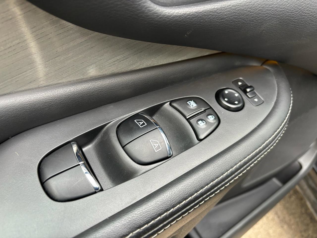 Used 2015 Nissan Murano Platinum w/ Platinum Technology Package AWD/4WD image 42