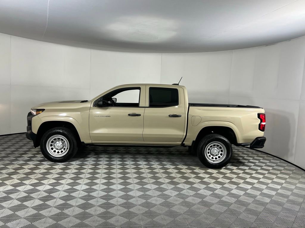 Used 2024 Chevrolet Colorado W/T image 5