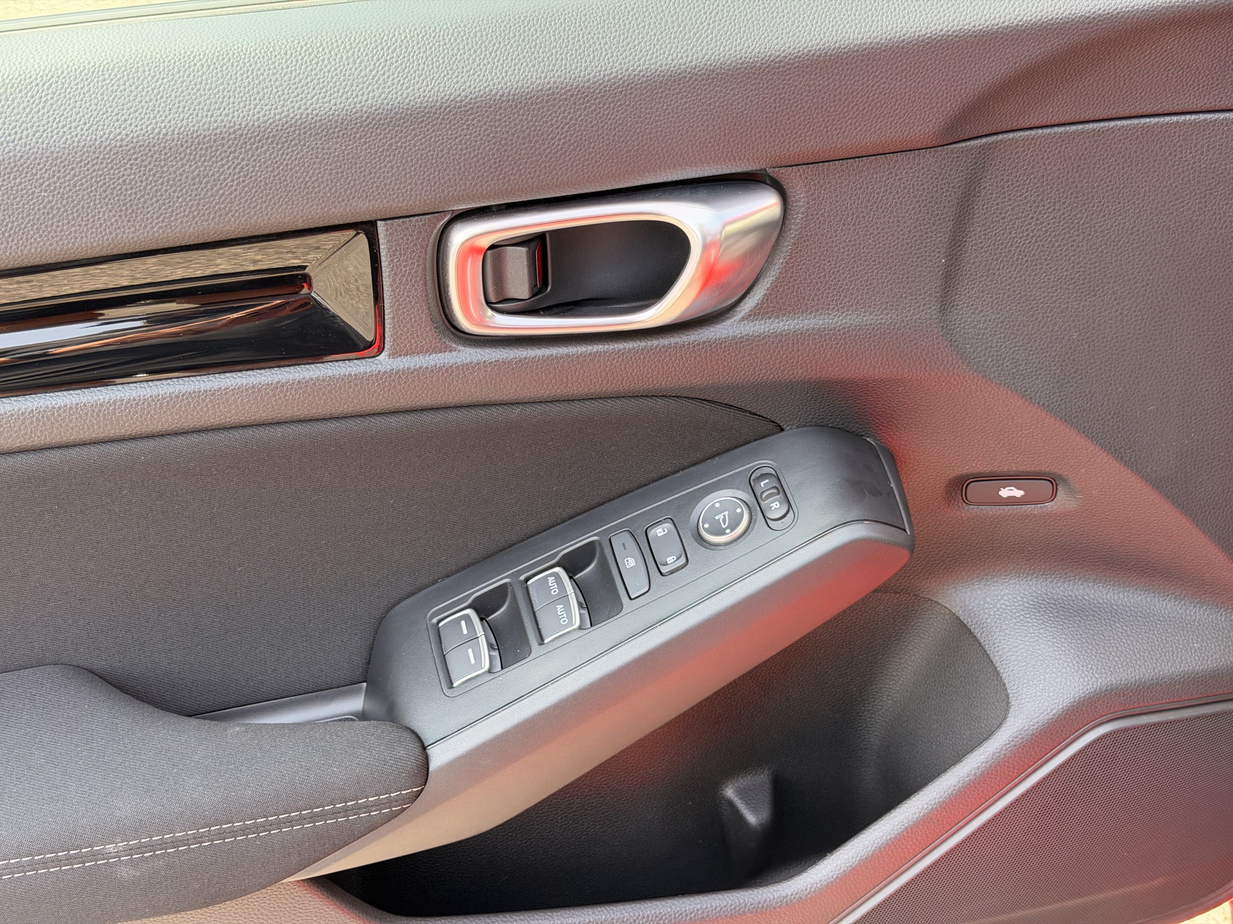 Certified 2024 Honda Civic EX image 11