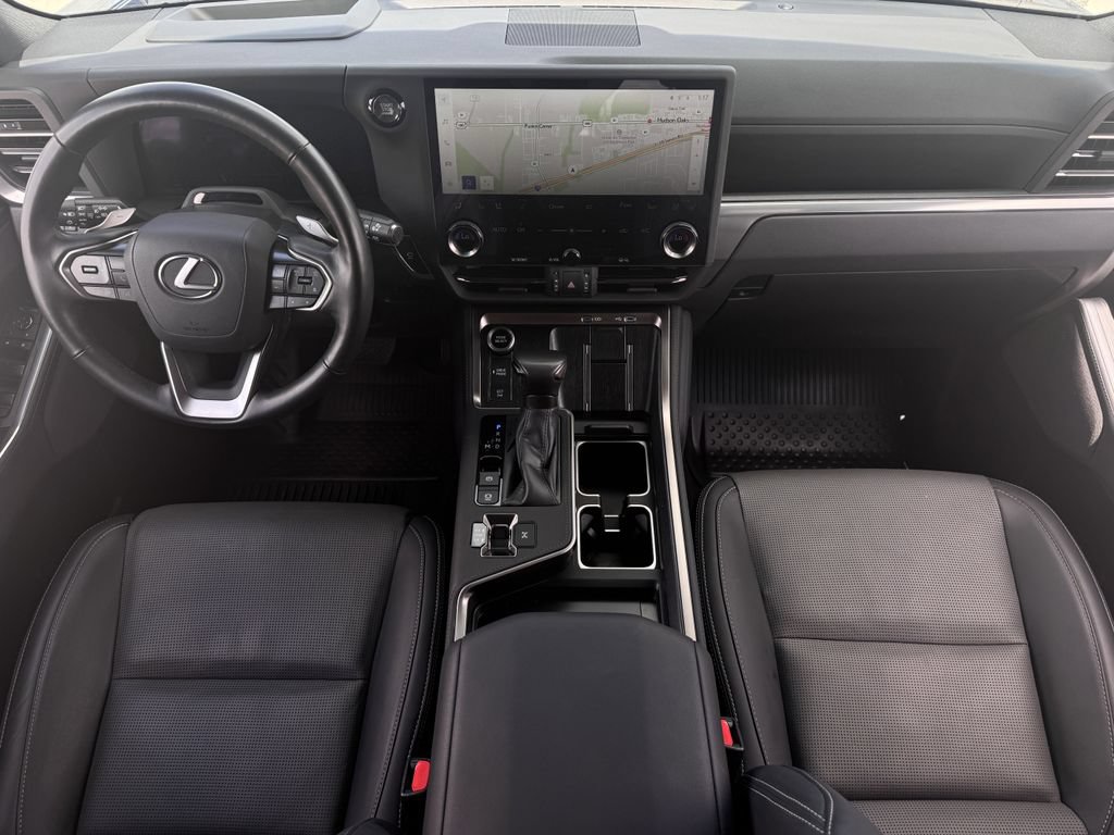 Used 2024 Lexus GX 550 w/ Accessory Package (2T) AWD/4WD image 10