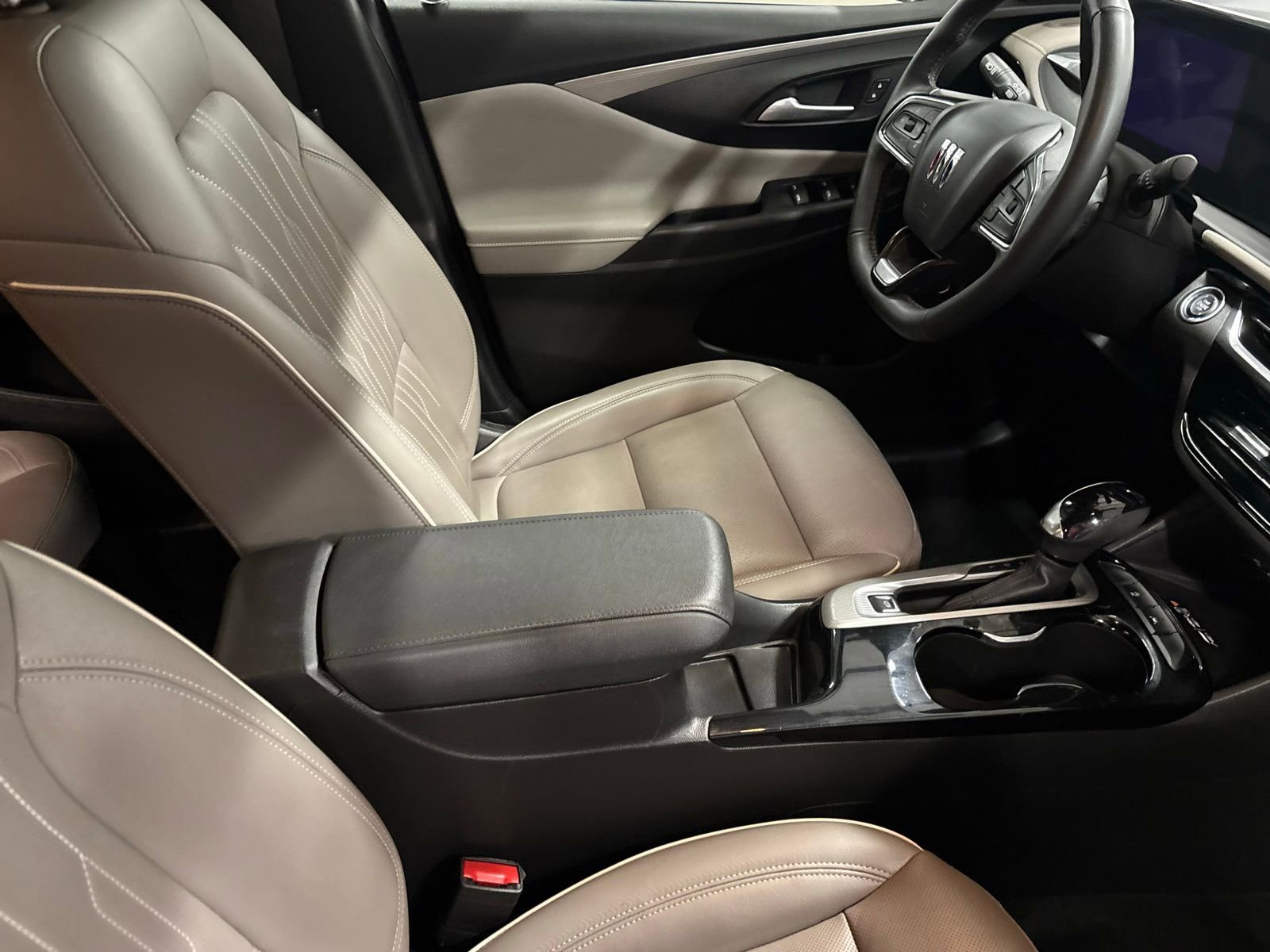 Used 2024 Buick Envista Avenir FWD image 21