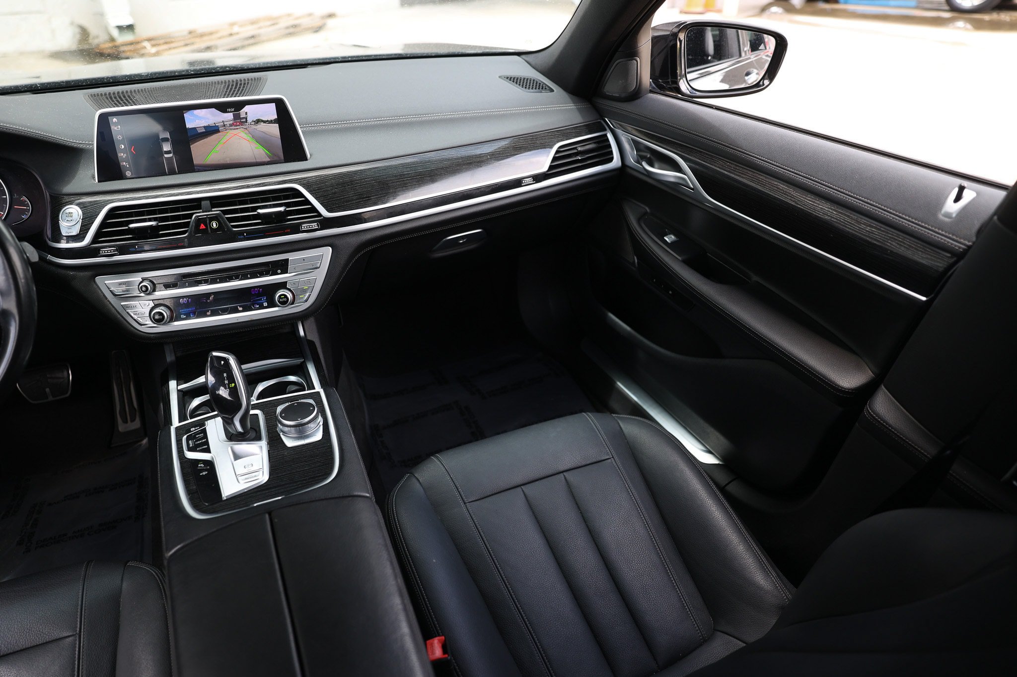 Used 2019 BMW 740i w/ M Sport Package RWD image 26