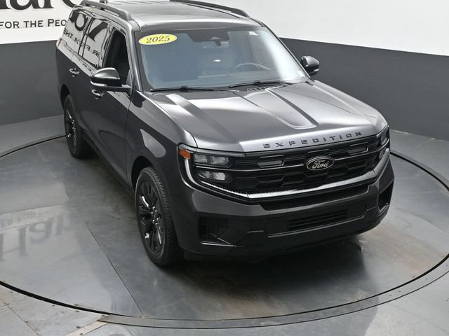 Used 2025 Ford Expedition Platinum w/ Stealth Appearance Package AWD/4WD image 49