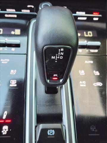 Used 2023 Porsche Cayenne Coupe AWD/4WD image 12