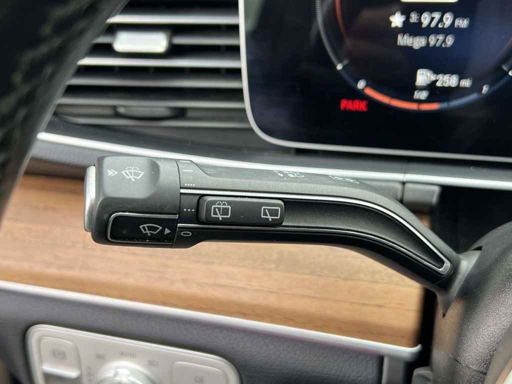 Used 2023 Mercedes-Benz GLE 350 4MATIC image 25