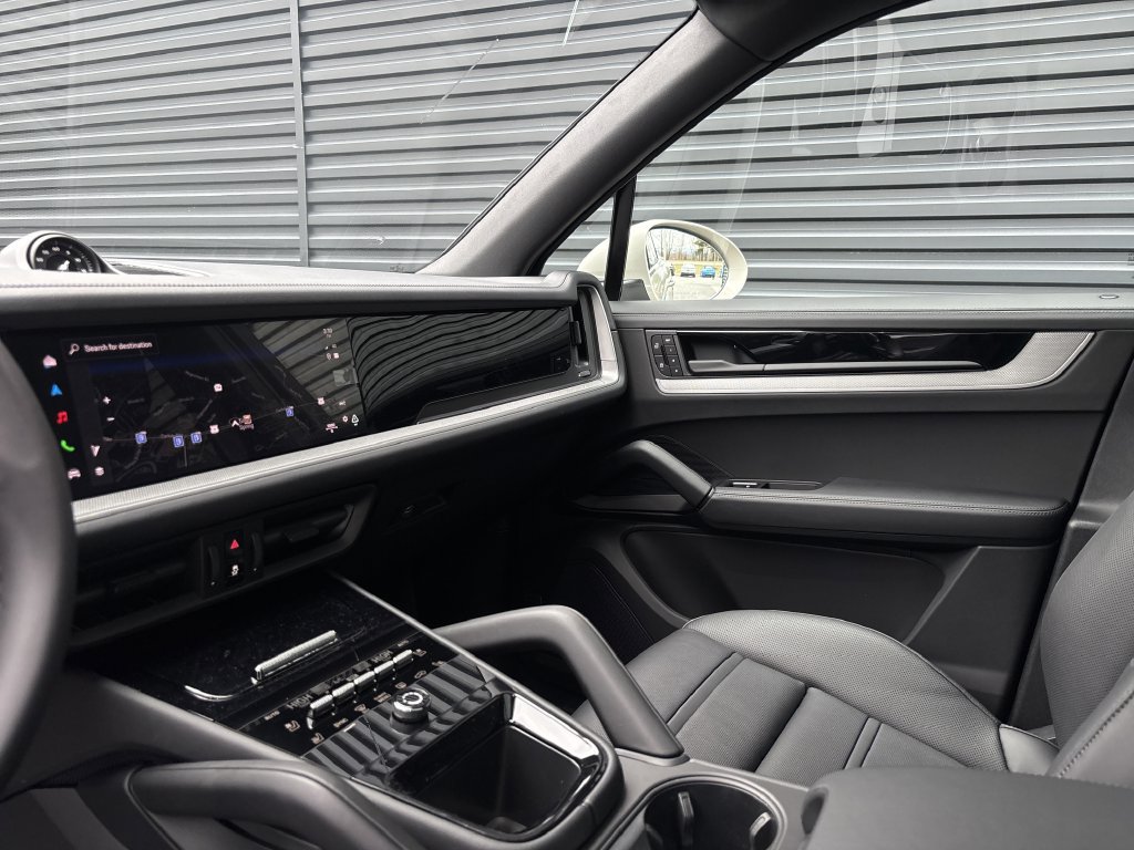 New 2026 Porsche Cayenne E-Hybrid AWD/4WD image 21