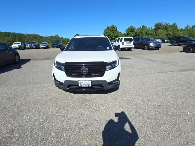 Used 2024 Honda Passport Black Edition image 3
