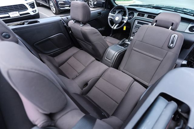Used 2013 Ford Mustang GT RWD image 28