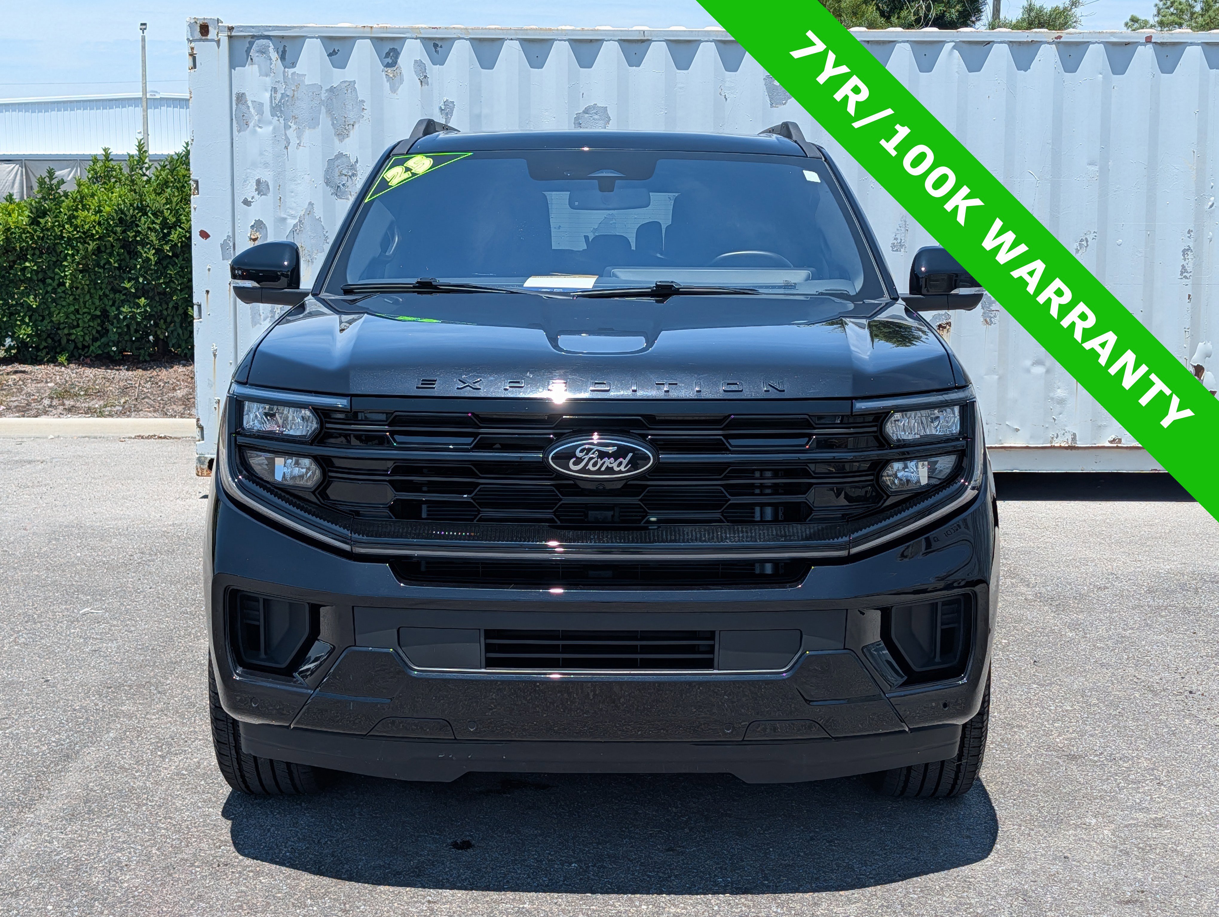 Used 2025 Ford Expedition Max Platinum w/ Stealth Appearance Package AWD/4WD image 8