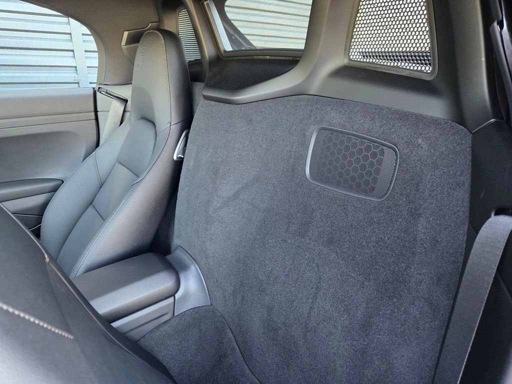 Used 2025 Porsche 718 Boxster image 13