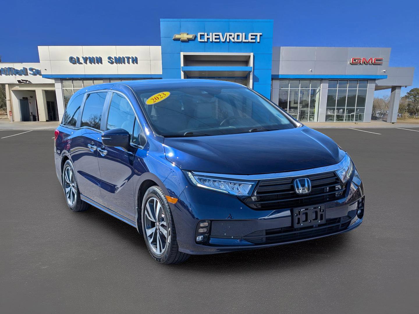 Used 2023 Honda Odyssey Touring image 3