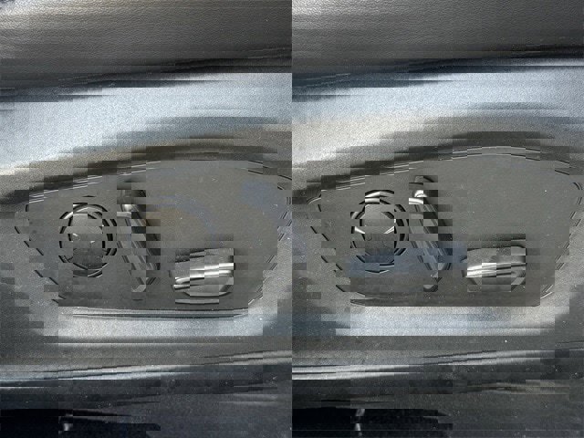 Used 2024 Ford Explorer XLT w/ Equipment Group 202A image 28