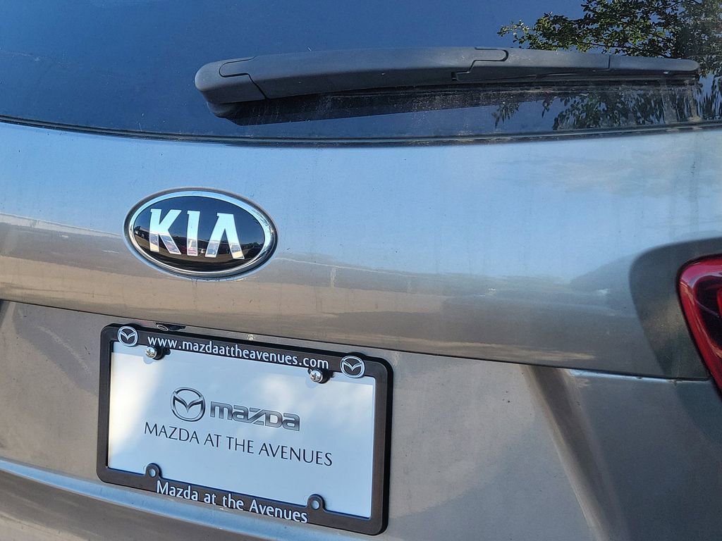 Used 2019 Kia Sorento FWD V6 image 18