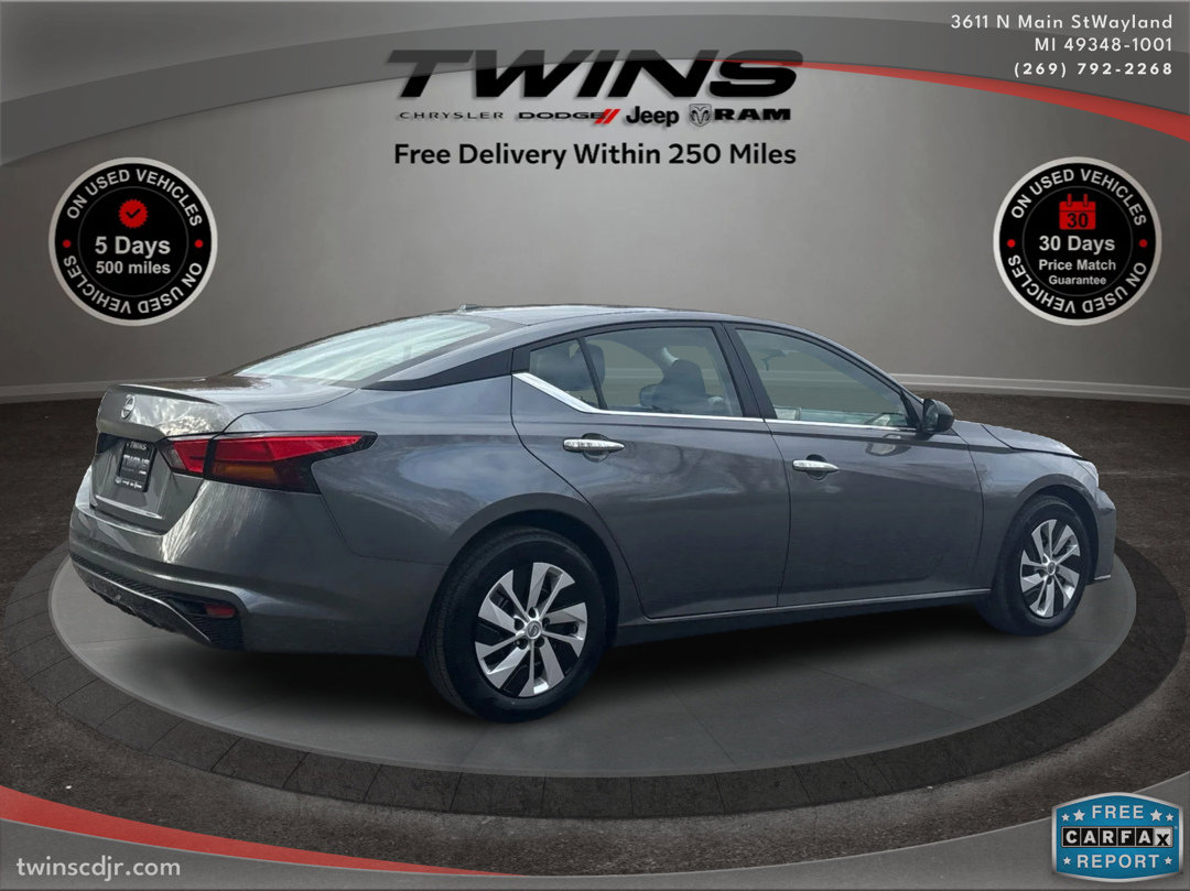 Used 2025 Nissan Altima 2.5 S image 3