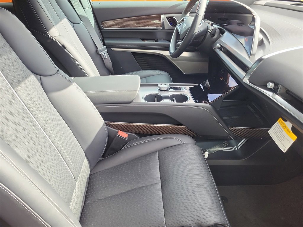 New 2026 Cadillac Vistiq Luxury image 9