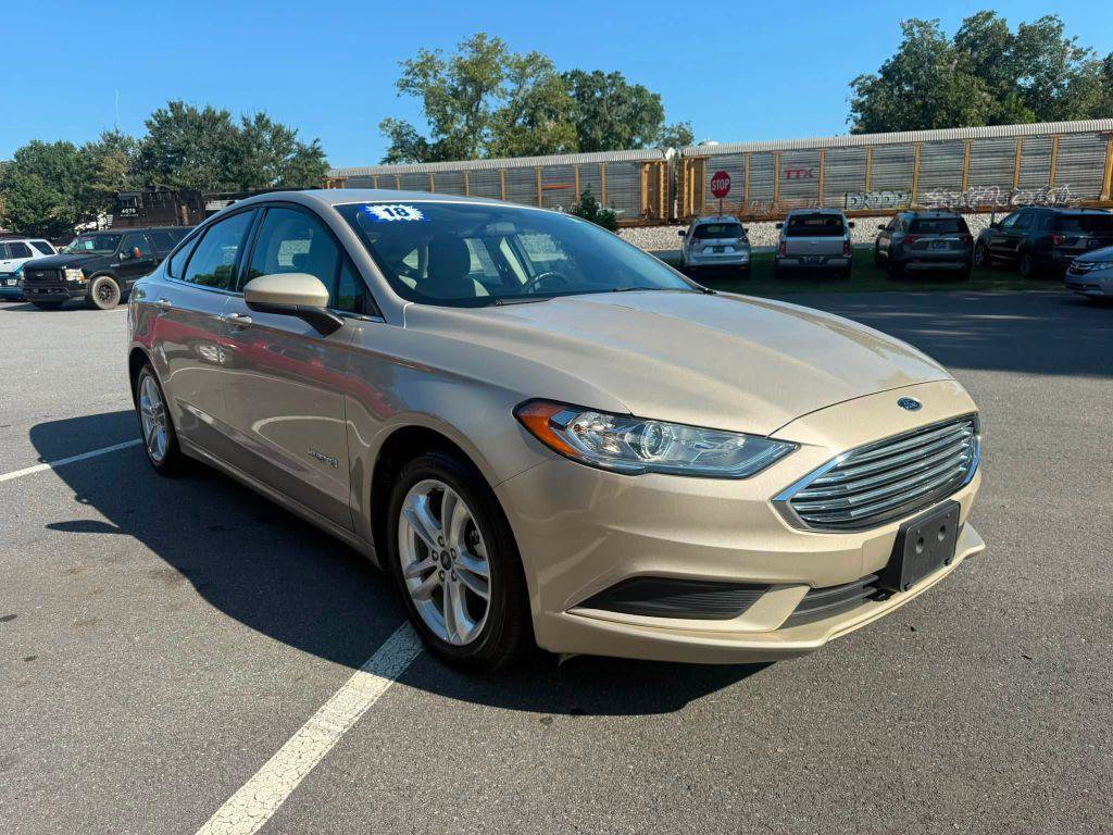 Used 2018 Ford Fusion S FWD image 3