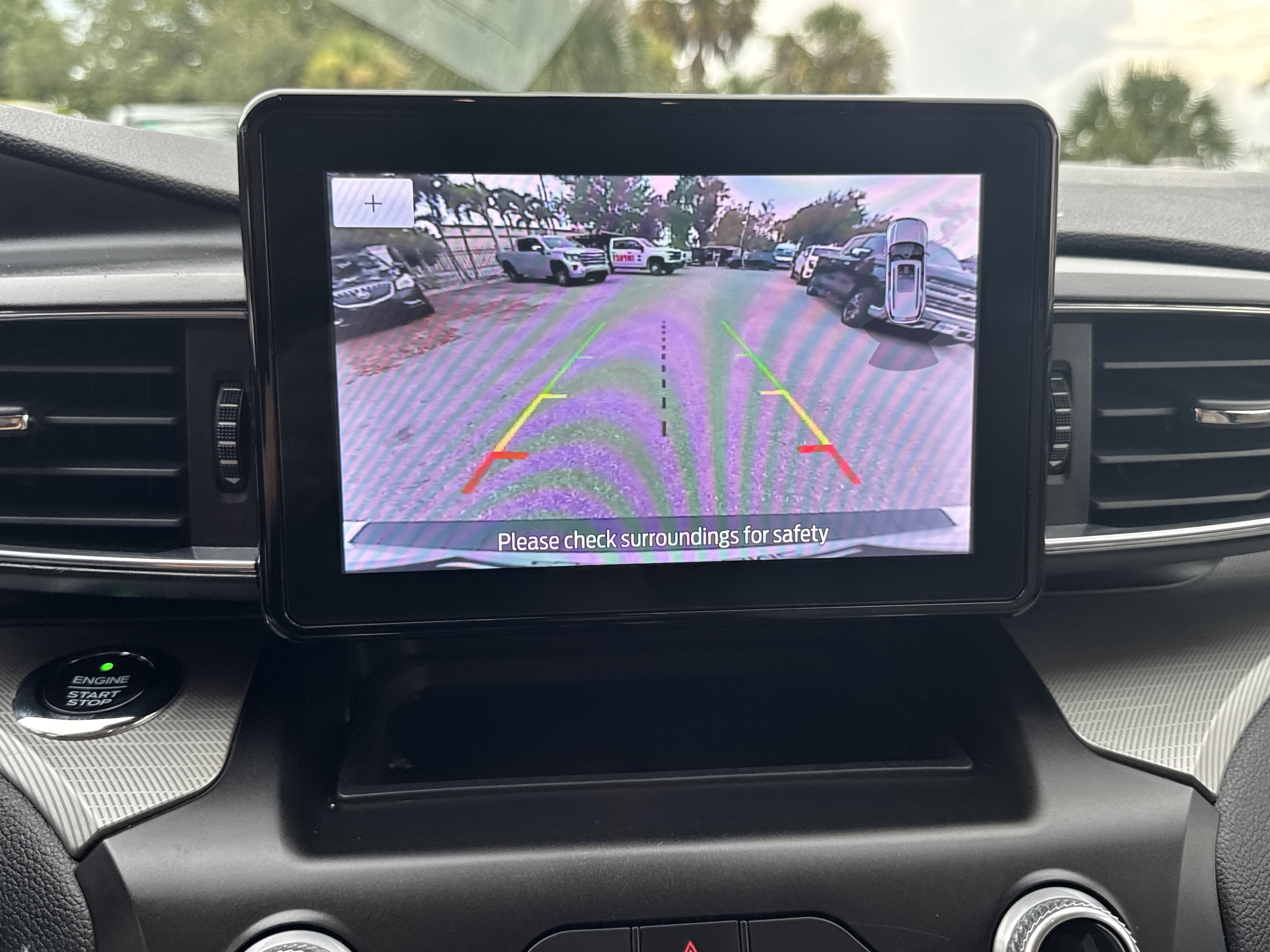 Used 2020 Ford Explorer XLT w/ Equipment Group 202A AWD/4WD image 28