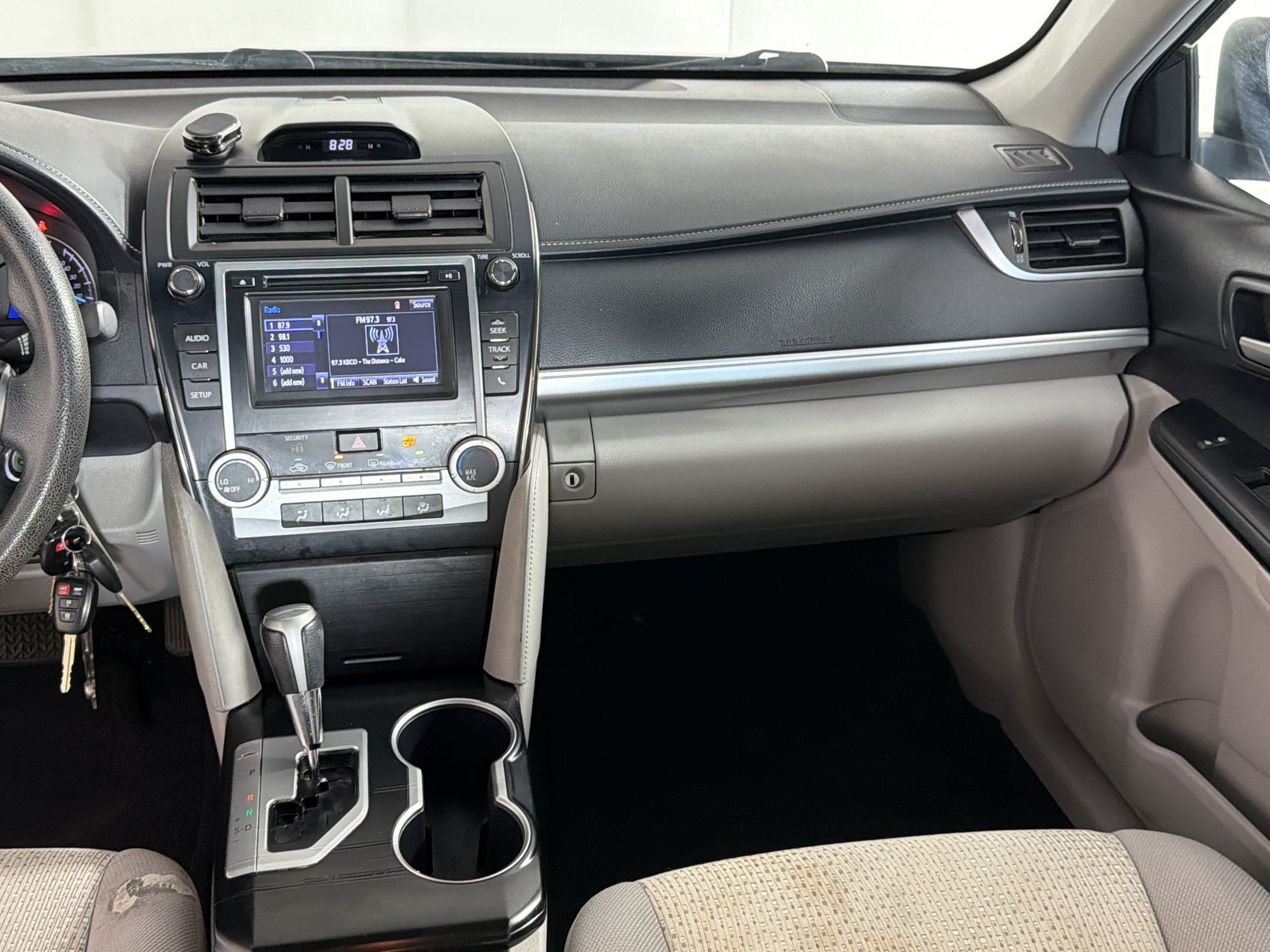 Used 2014 Toyota Camry LE FWD image 26