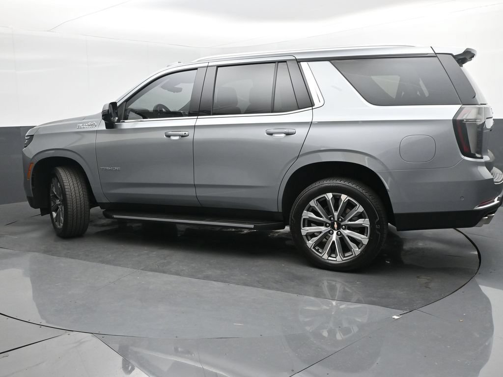 Used 2025 Chevrolet Tahoe High Country AWD/4WD image 34