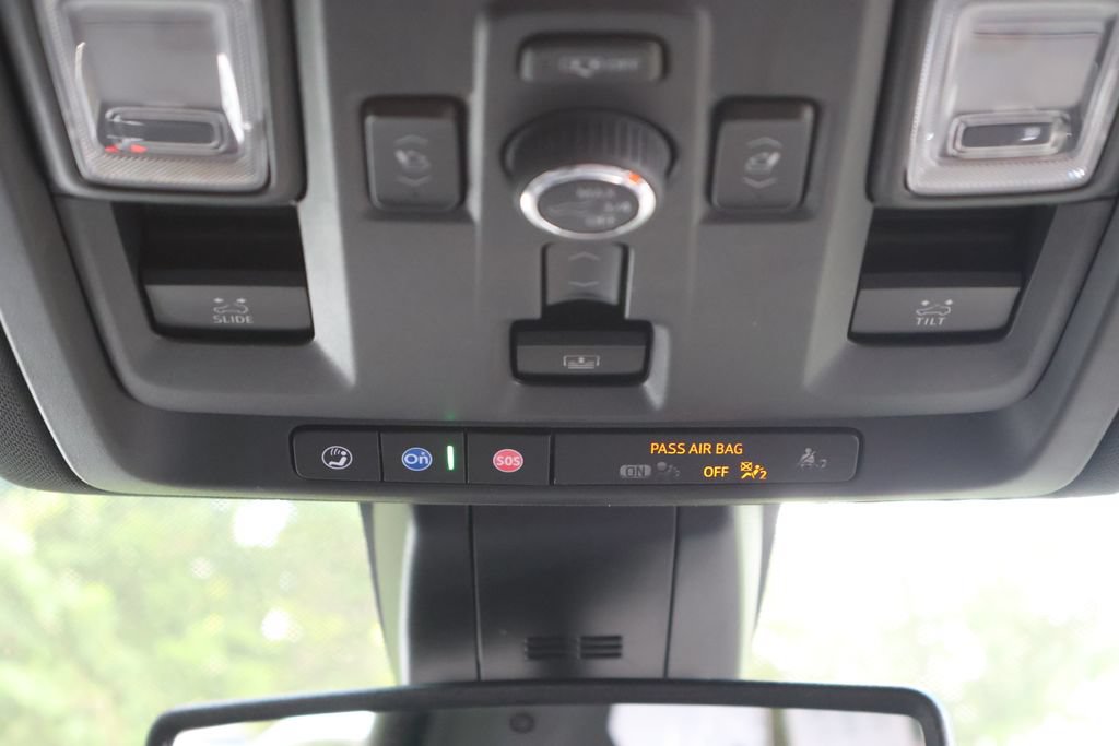 Certified 2022 Chevrolet Tahoe RST w/ Sport Performance Package AWD/4WD image 23