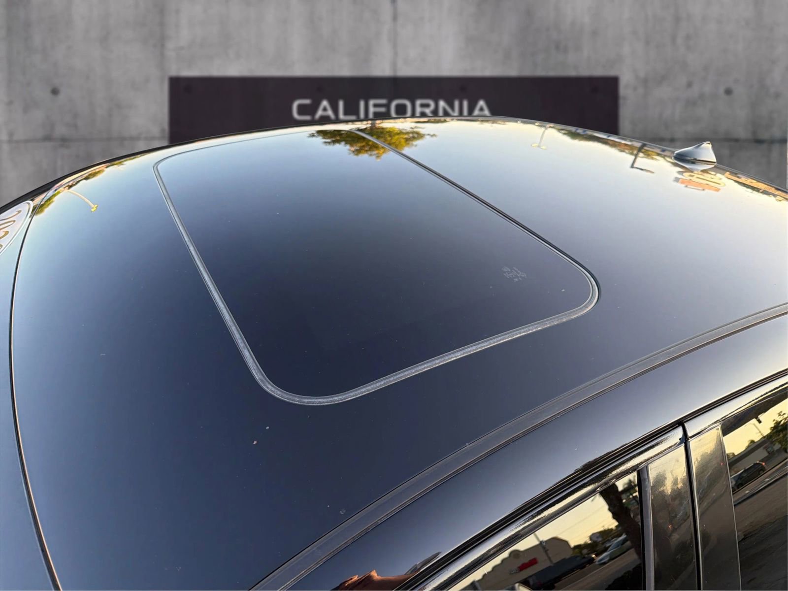 Used 2020 INFINITI Q50 Luxe RWD image 12