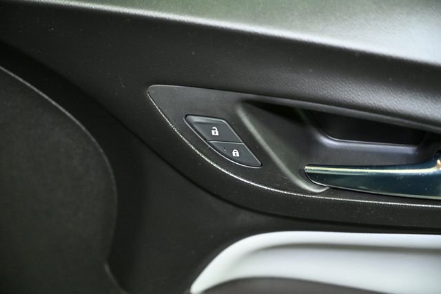 Used 2021 Chevrolet Equinox LS w/ LPO, Blackout Package image 54