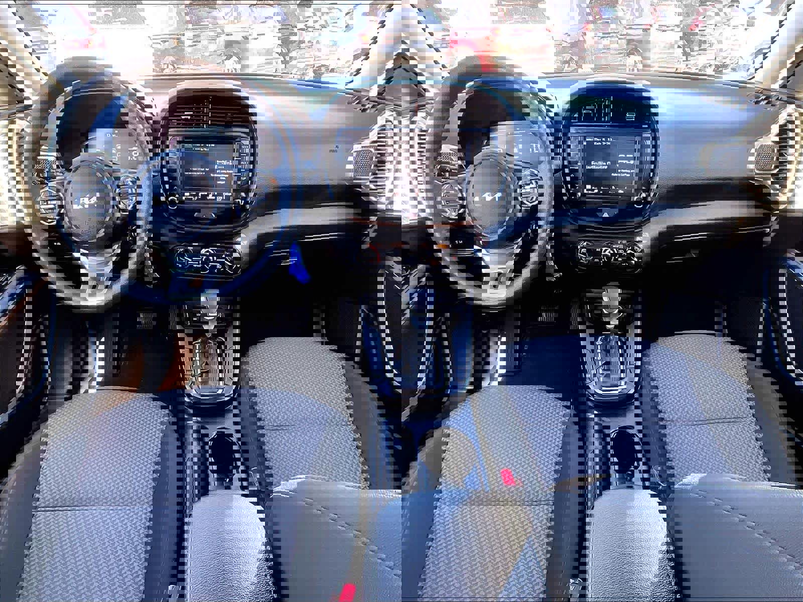 Used 2023 Kia Soul LX w/ LX Technology Package image 21