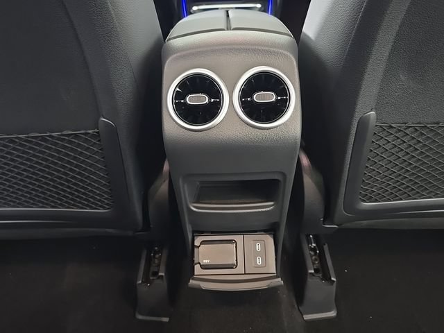 New 2026 Mercedes-Benz GLB 250 4MATIC image 27