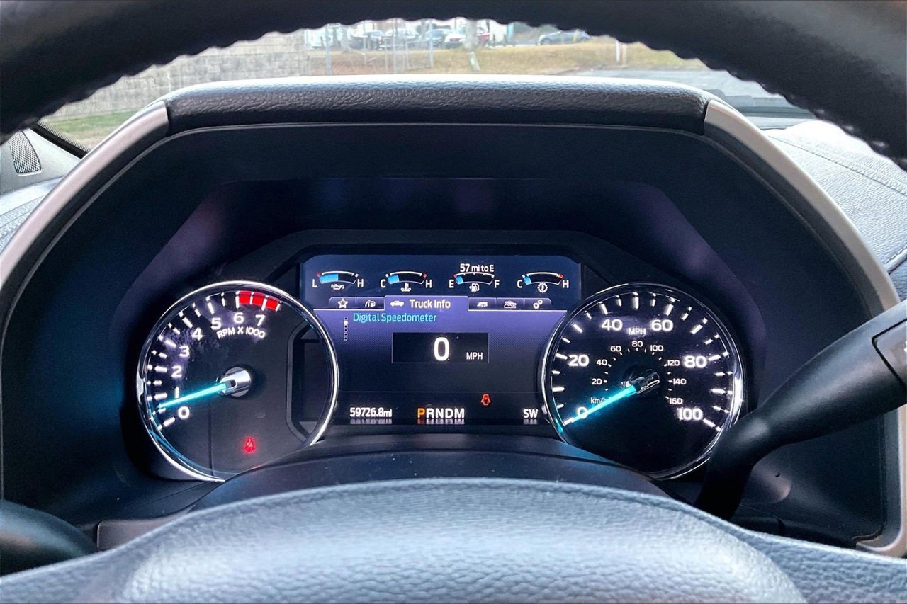 Used 2022 Ford F250 Lariat w/ Tremor Off-Road Package image 10