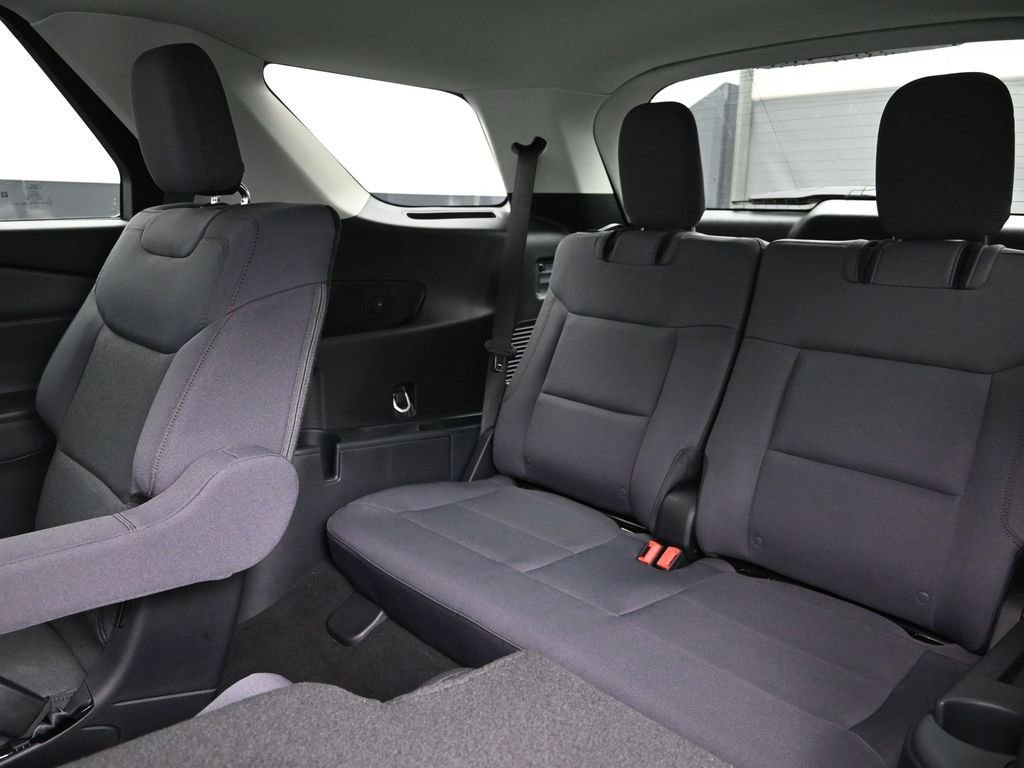 New 2026 Ford Explorer Active image 22