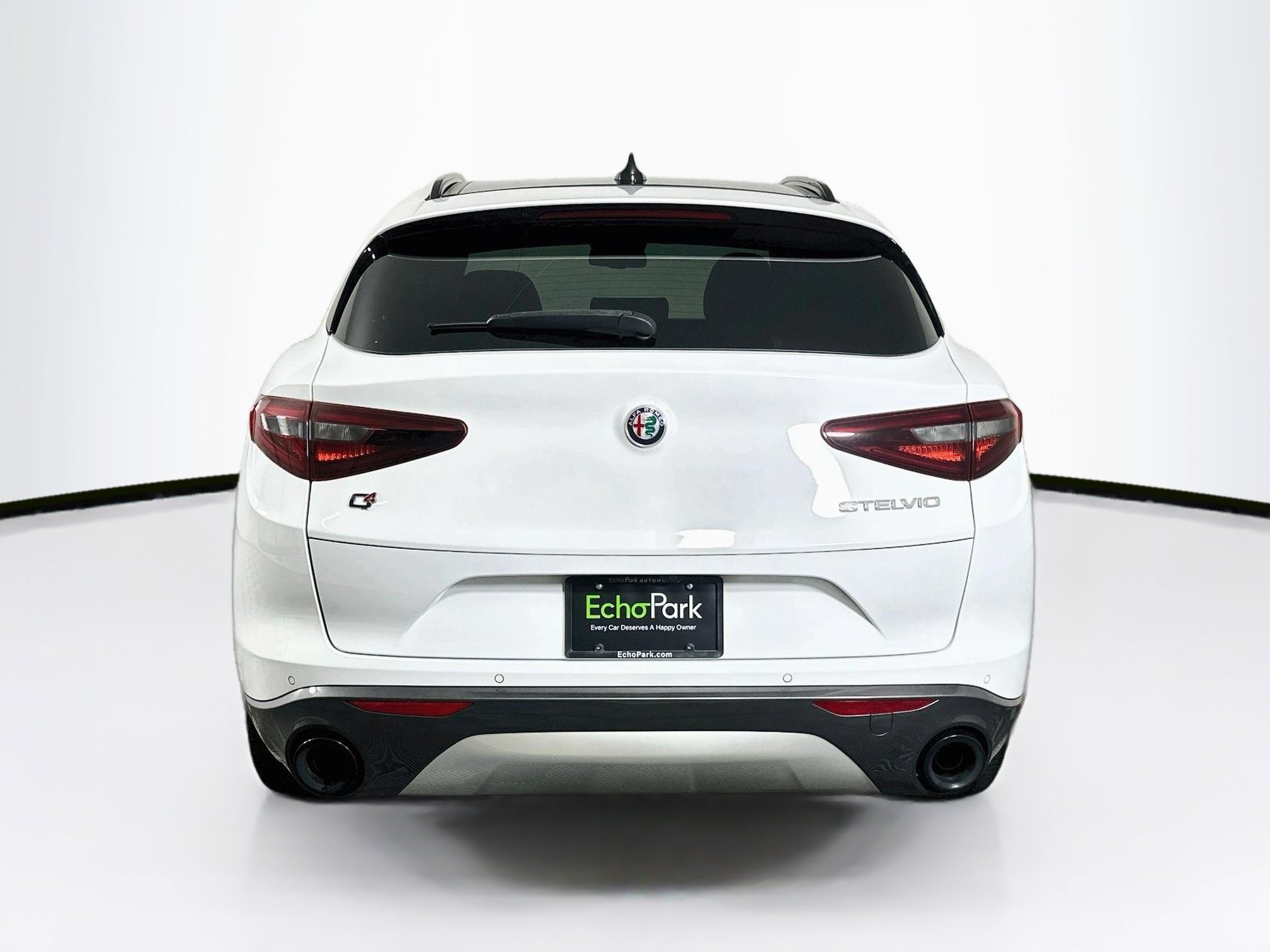 Used 2023 Alfa Romeo Stelvio Ti AWD/4WD image 7