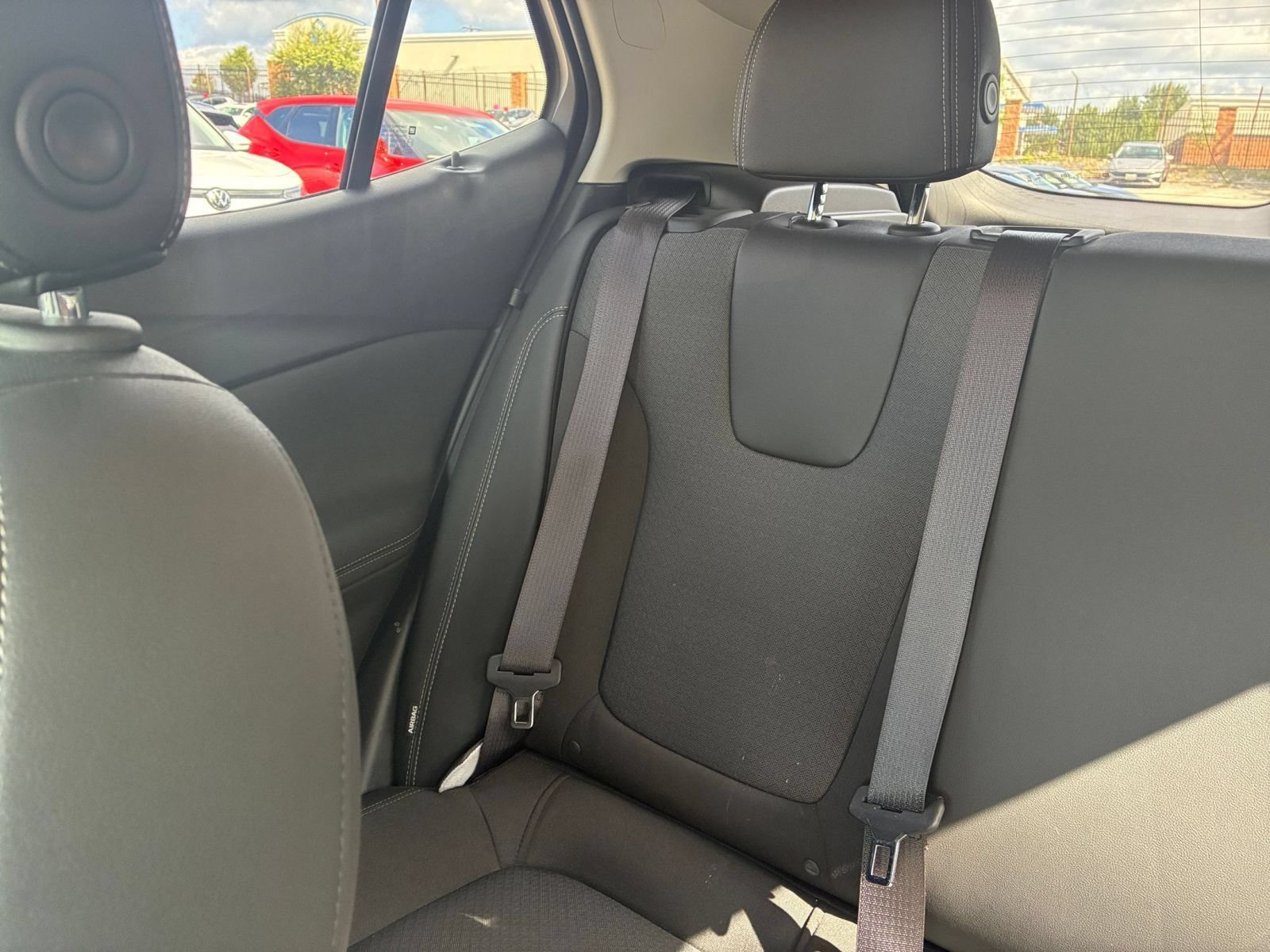 Used 2025 Buick Encore GX Preferred AWD/4WD image 33