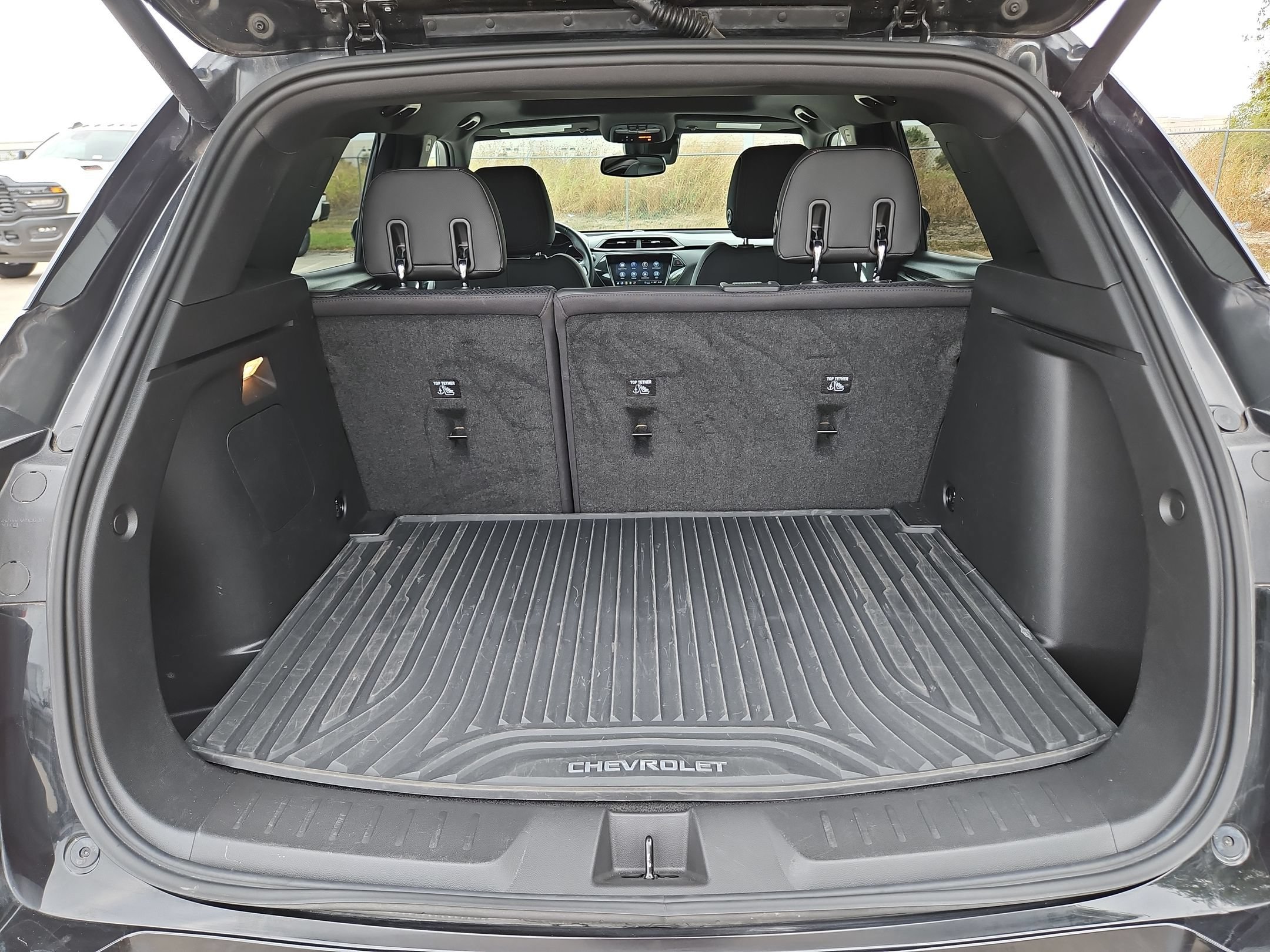 Used 2023 Chevrolet TrailBlazer RS w/ Sun and Liftgate Package FWD image 24