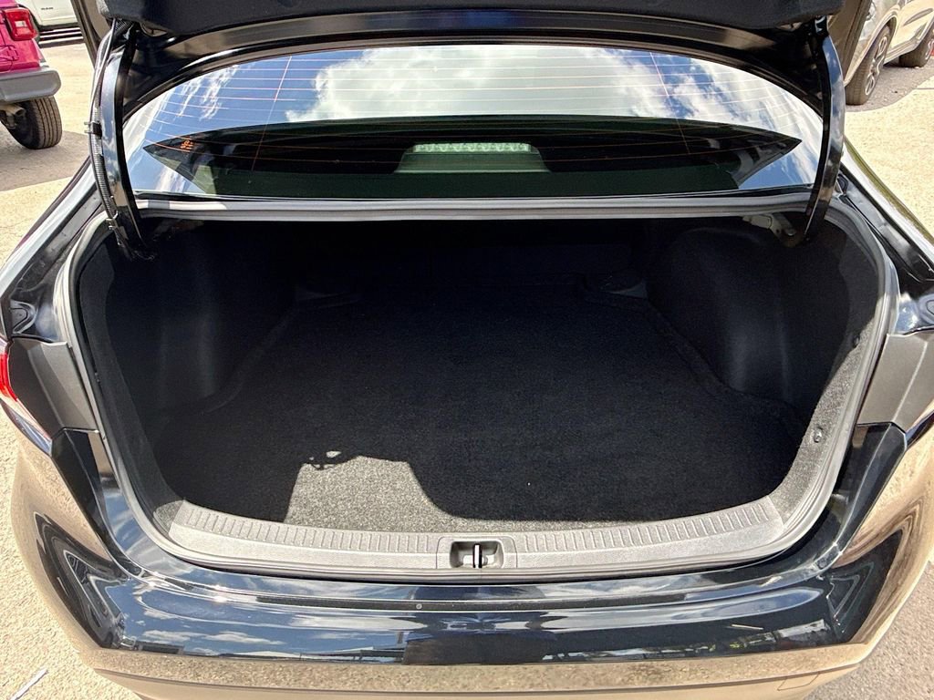 Used 2024 Toyota Corolla LE FWD image 29