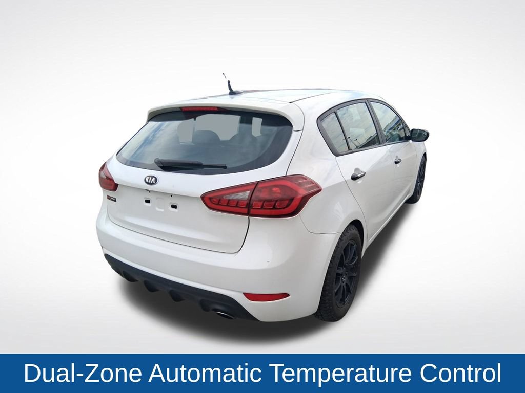 Used 2016 Kia Forte SX w/ Option Group 050 FWD image 7