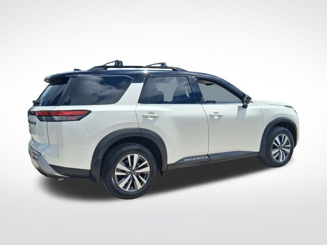 Used 2024 Nissan Pathfinder SL FWD image 9
