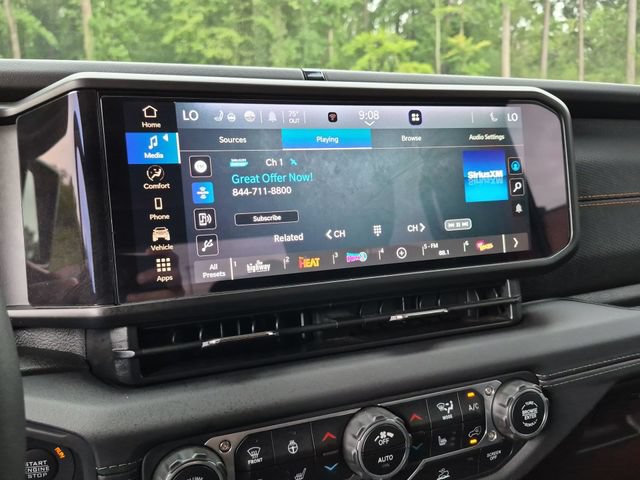 Used 2025 Jeep Gladiator Mojave w/ Steel Bumper Group AWD/4WD image 35