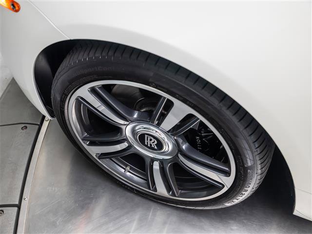 Used 2016 Rolls-Royce Wraith image 16