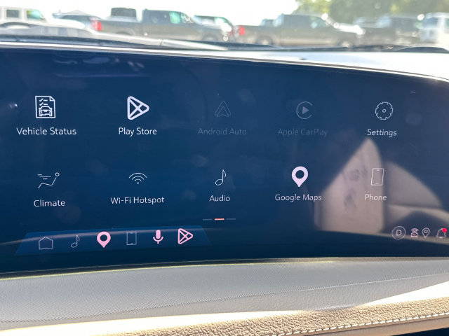 Certified 2024 Cadillac XT4 Luxury w/ Cold Weather Package AWD/4WD image 34