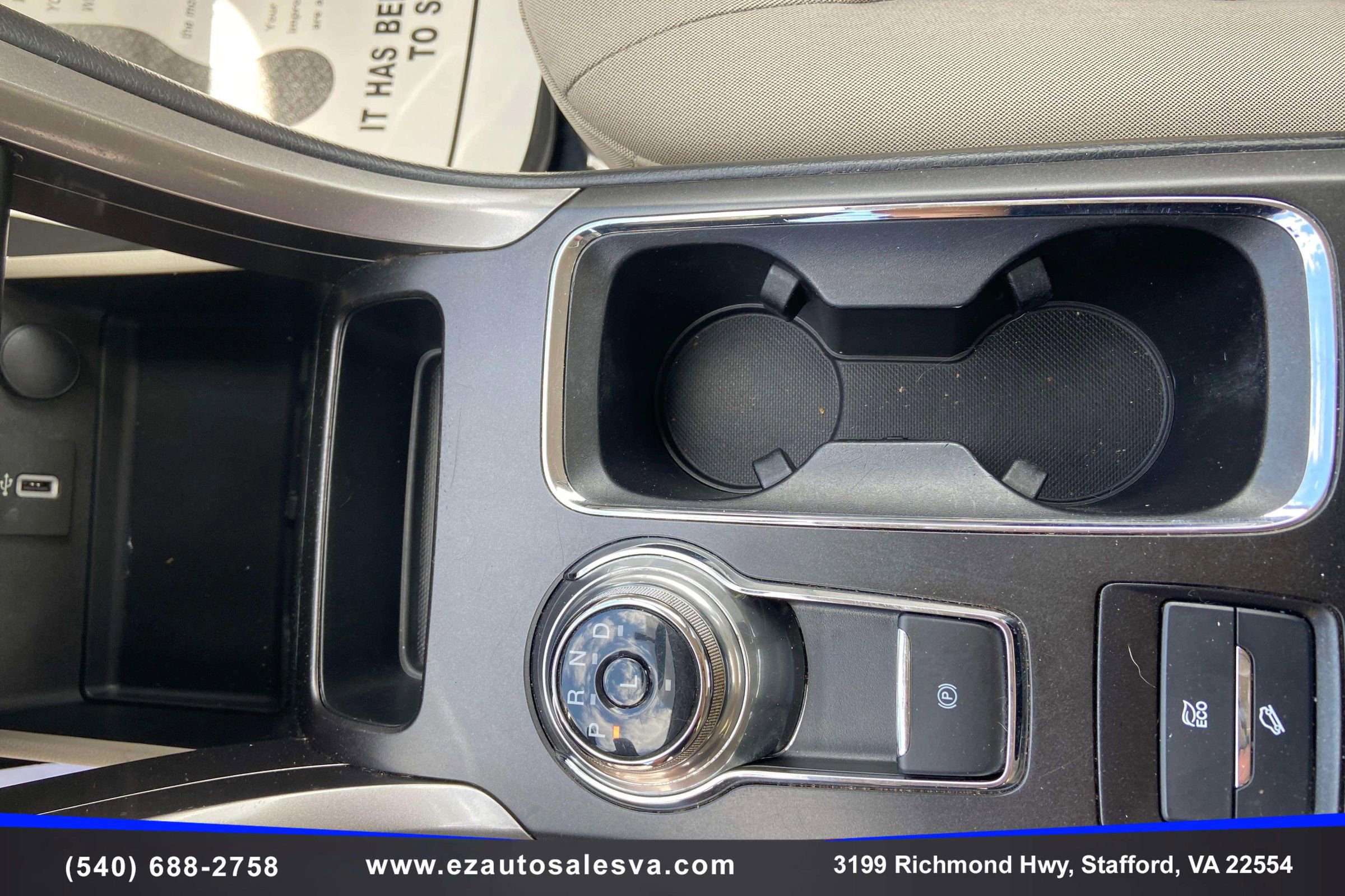 Used 2018 Ford Fusion SE FWD image 20