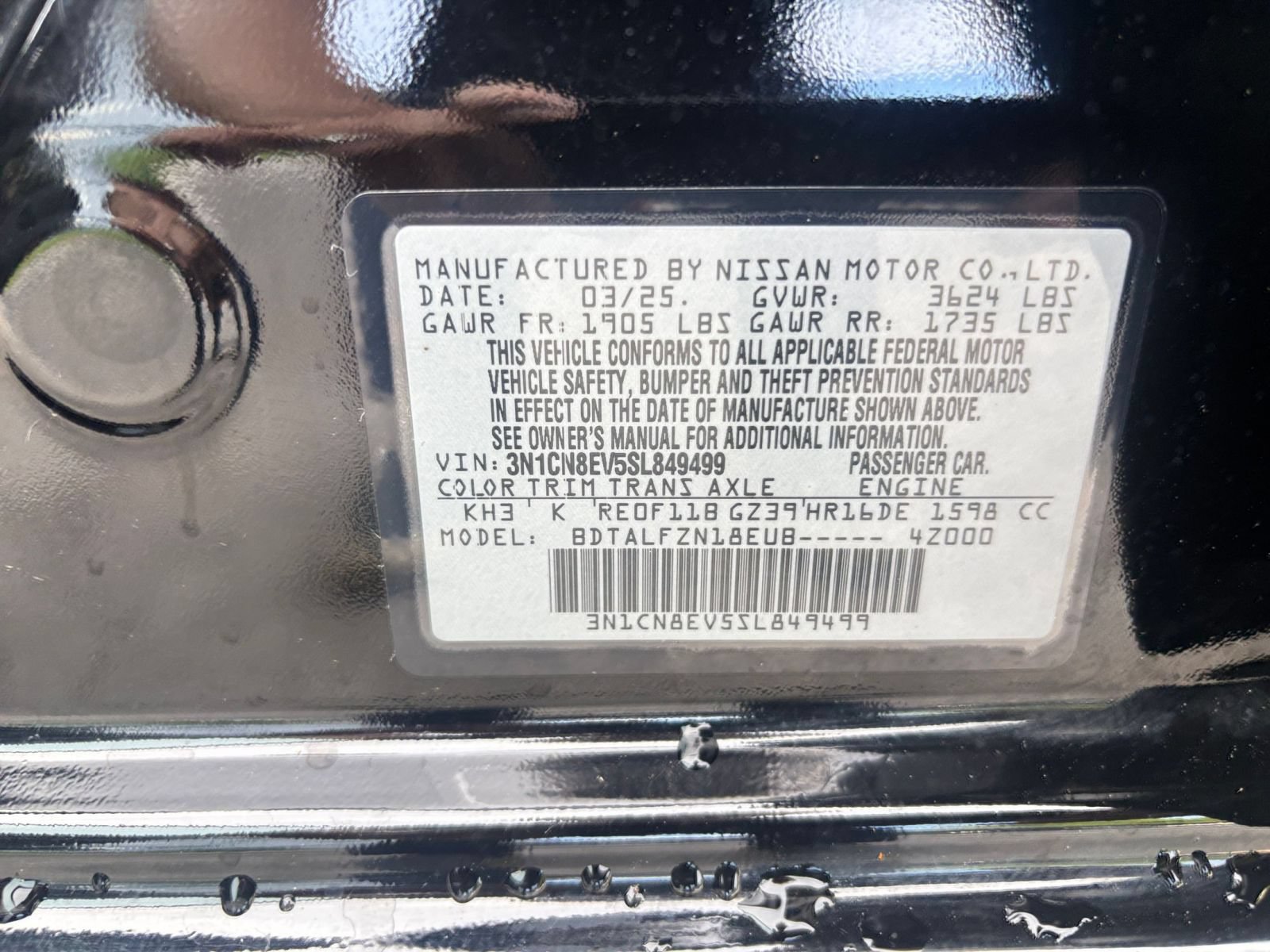 Used 2025 Nissan Versa SV FWD image 28