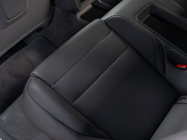 New 2025 Porsche Taycan image 29