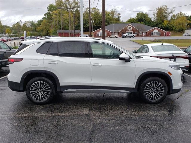 New 2025 Volkswagen Tiguan S image 2