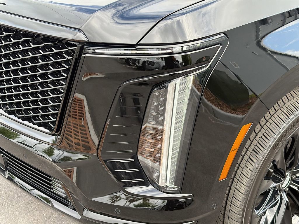 Used 2026 Cadillac Escalade Platinum Sport w/ LPO, ONYX Package AWD/4WD image 9