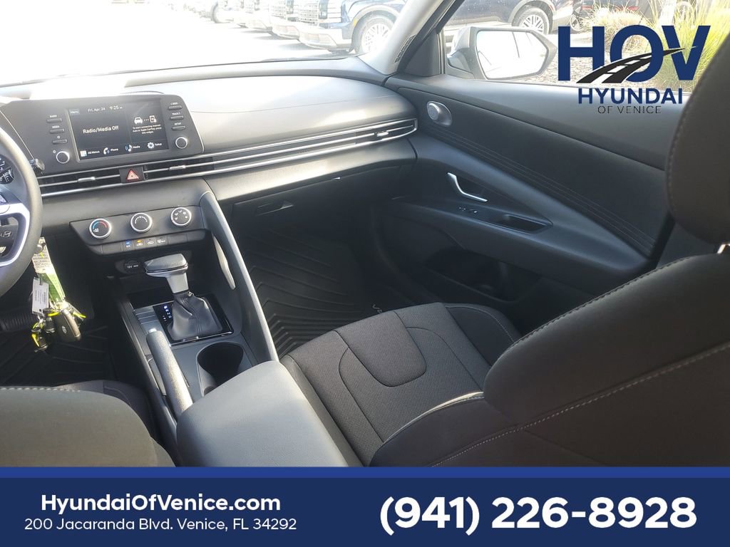 Certified 2026 Hyundai Elantra SE FWD image 20