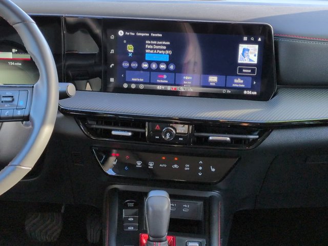 Used 2026 Nissan Kicks SR w/ SR Premium Package FWD image 17