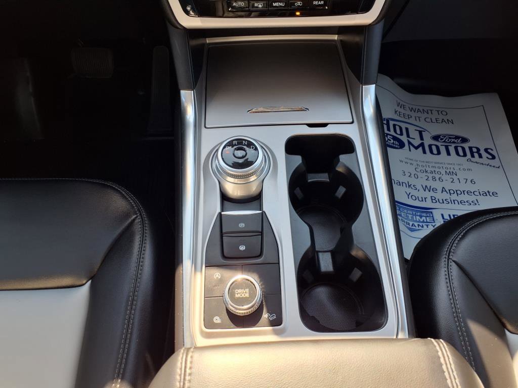 Used 2023 Ford Explorer XLT w/ Equipment Group 202A image 19