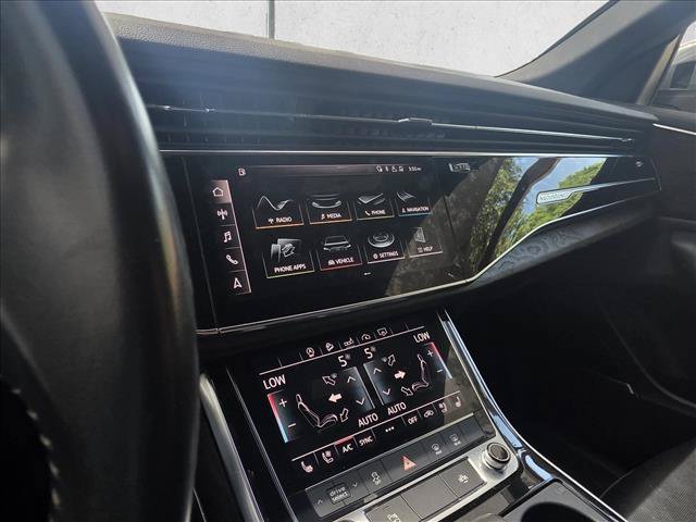 Used 2019 Audi Q8 Premium Plus AWD/4WD image 19