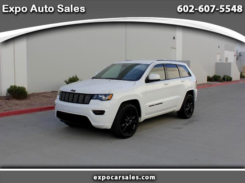 Used 2020 Jeep Grand Cherokee Altitude image 1