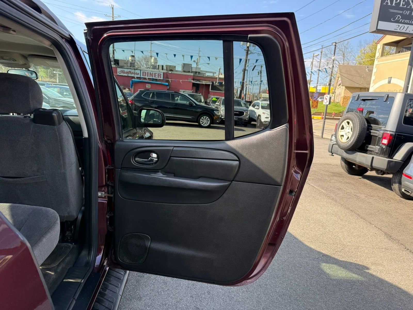 Used 2006 GMC Envoy XL SLE image 40